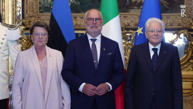 Mattarella riceve al Quirinale il presidente dell'Estonia