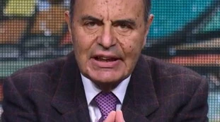 DiMartedì, Bruno Vespa senza mezze misure: "Idranti sugli assembramenti, così passa la voglia"