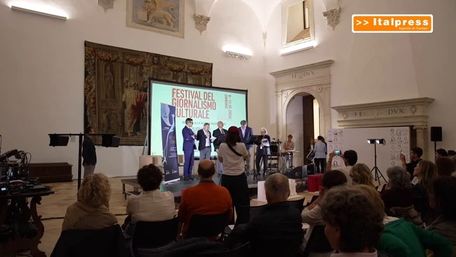 Giornalismo ambientale giovanile, consegnate a Urbino le Fenici CONAI