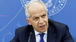 Piantedosi, pugno duro sul rave: "Possiamo anche...", gelo al Cdm
