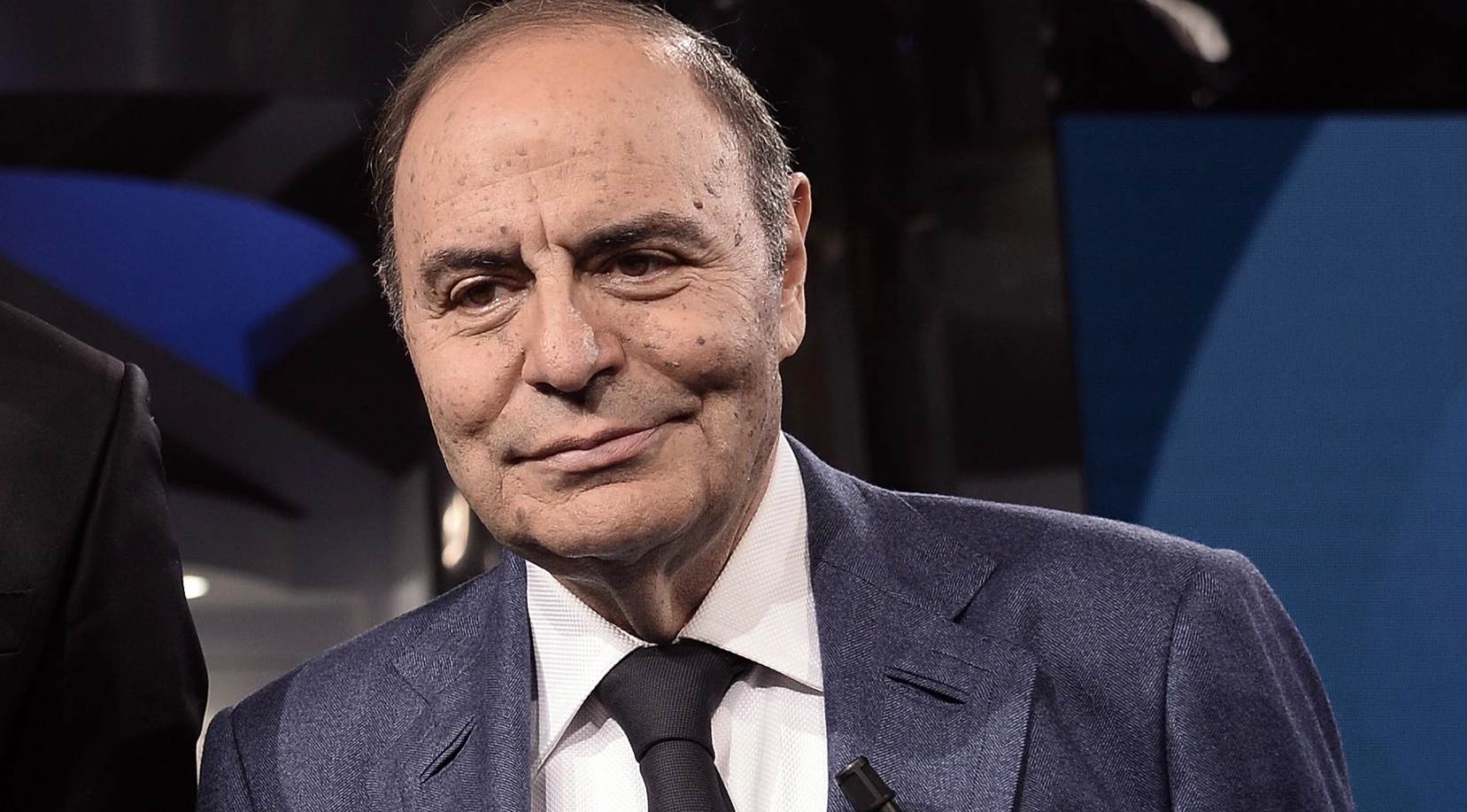 Bruno Vespa, la rivelazione inquietante sull'aereo di Conte: mentre la Francia ritirava l'ambasciatore...