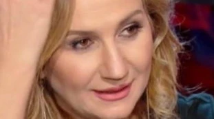 Oggi è un altro giorno, Serena Bortone ammutolisce: "L'hai mai fatto lì?". Proprio quello: secondi di imbarazzo e gelo in studio