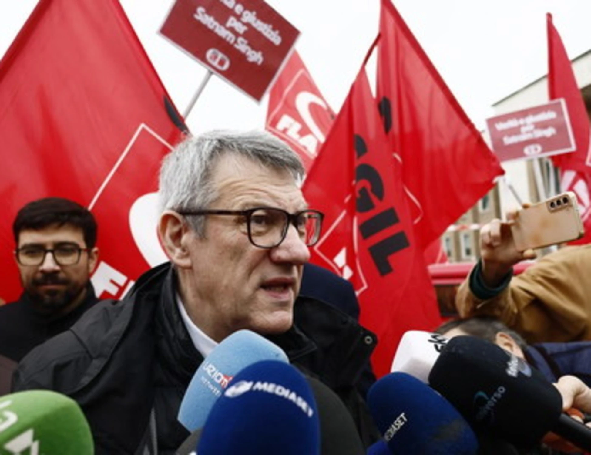 La Cgil? Dimostri la sua forza: rinunci al rinnovo automatico delle iscrizioni