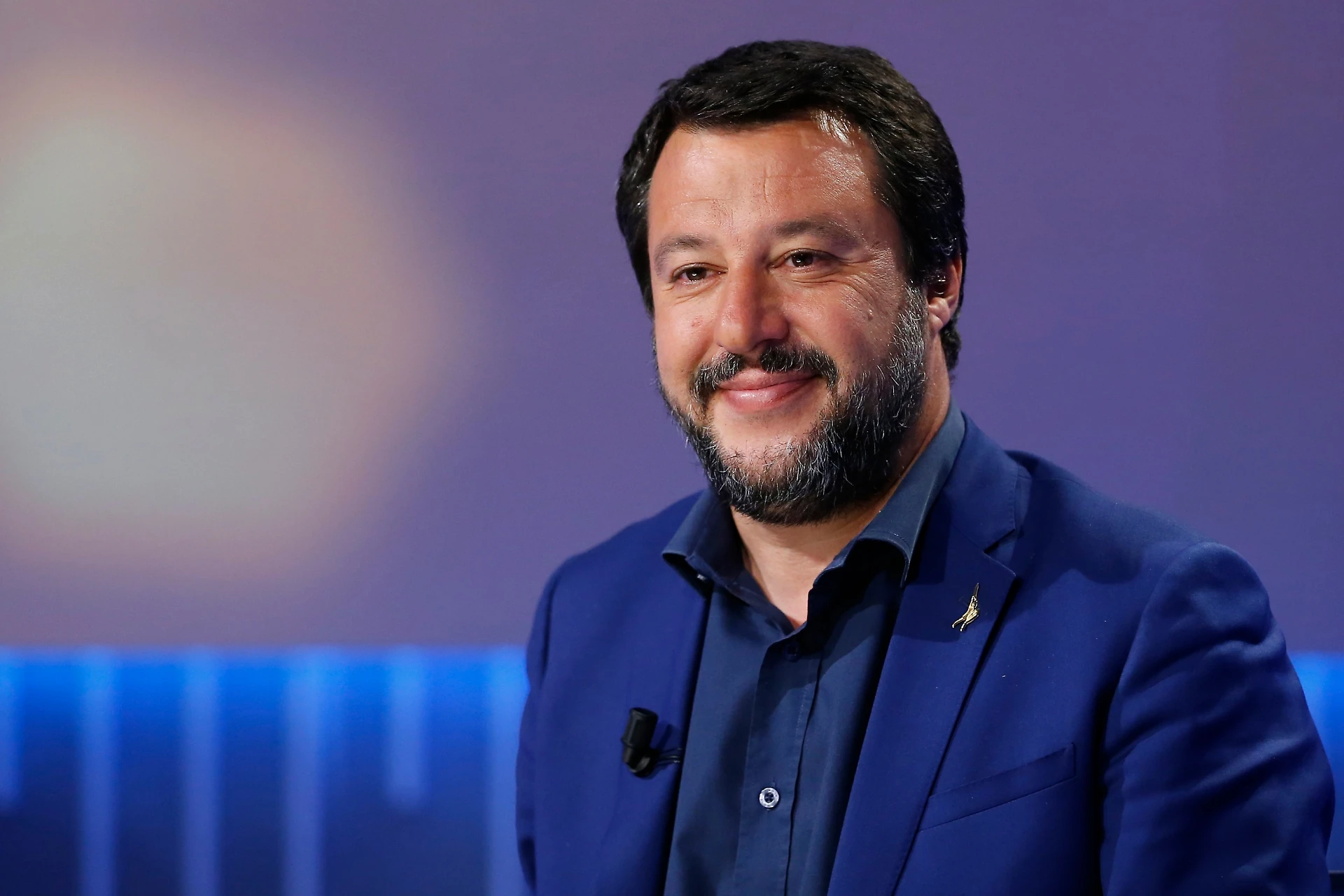 Matteo Salvini, ottimismo in vista del voto: "Sia benedetto l'elemosiniere. Più ci attaccano, più vinciamo"