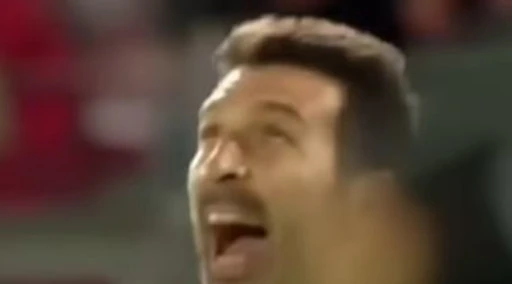 Gigi Buffon prende gol, papera clamorosa in Perugia-Parma. Il labiale in diretta