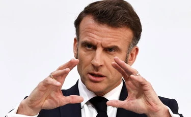 Macron, la lezione dell'Italia: "Noi abbiamo già fatto"