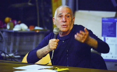 Renato Curcio, l'ex Br dà lezioni nello spazio del Comune di Milano