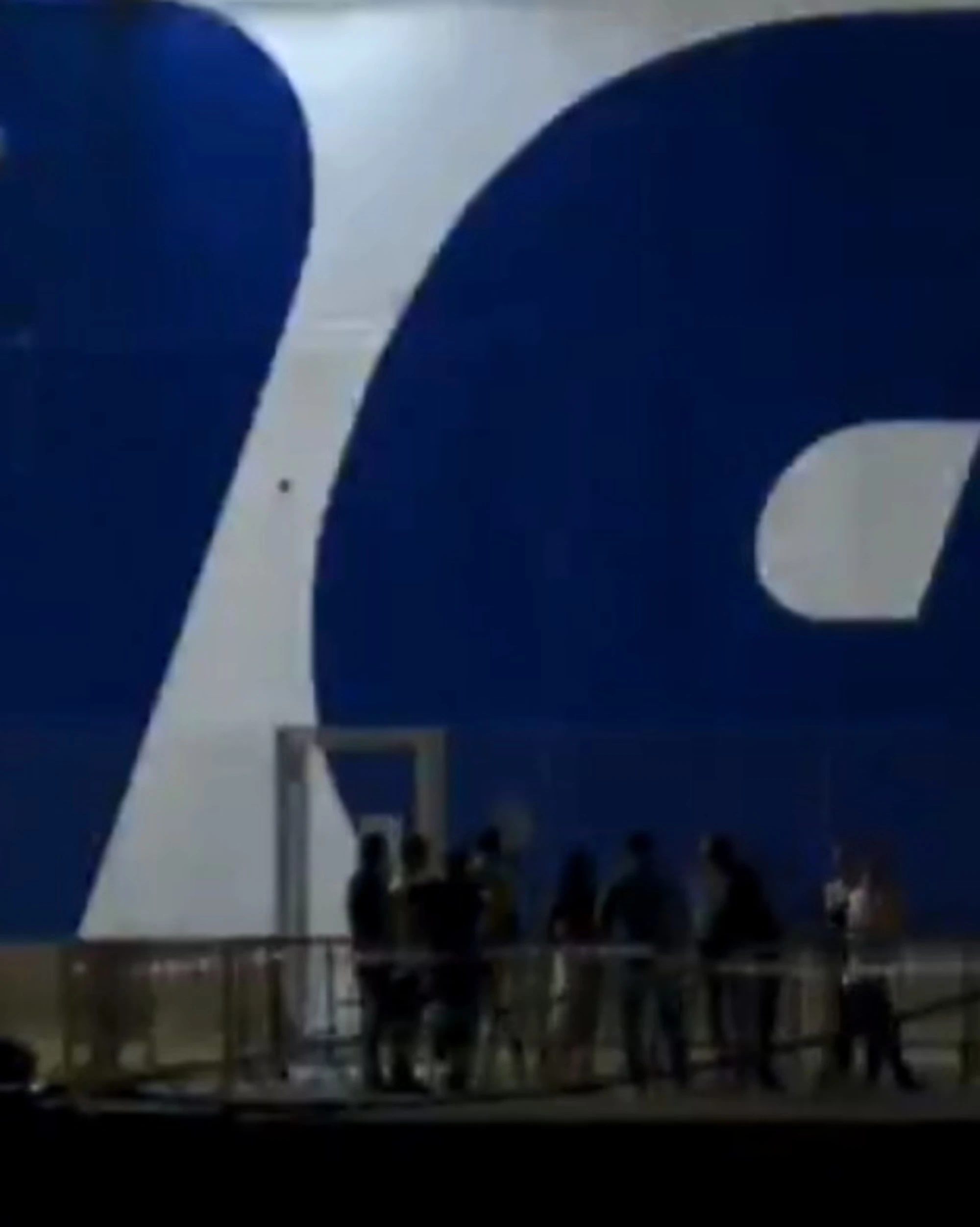 Mediterranea, il fermo "atto osceno": la Ong perde il controllo