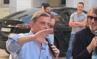 Ignazio La Russa irride Carlo Calenda: "Busto al Senato? Forse intendeva Lotito..."