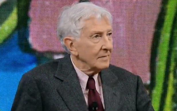 Corrado Augias a DiMartedì: "Essere di destra è facile, significa seguire gli istinti". Sconcerto Sallusti