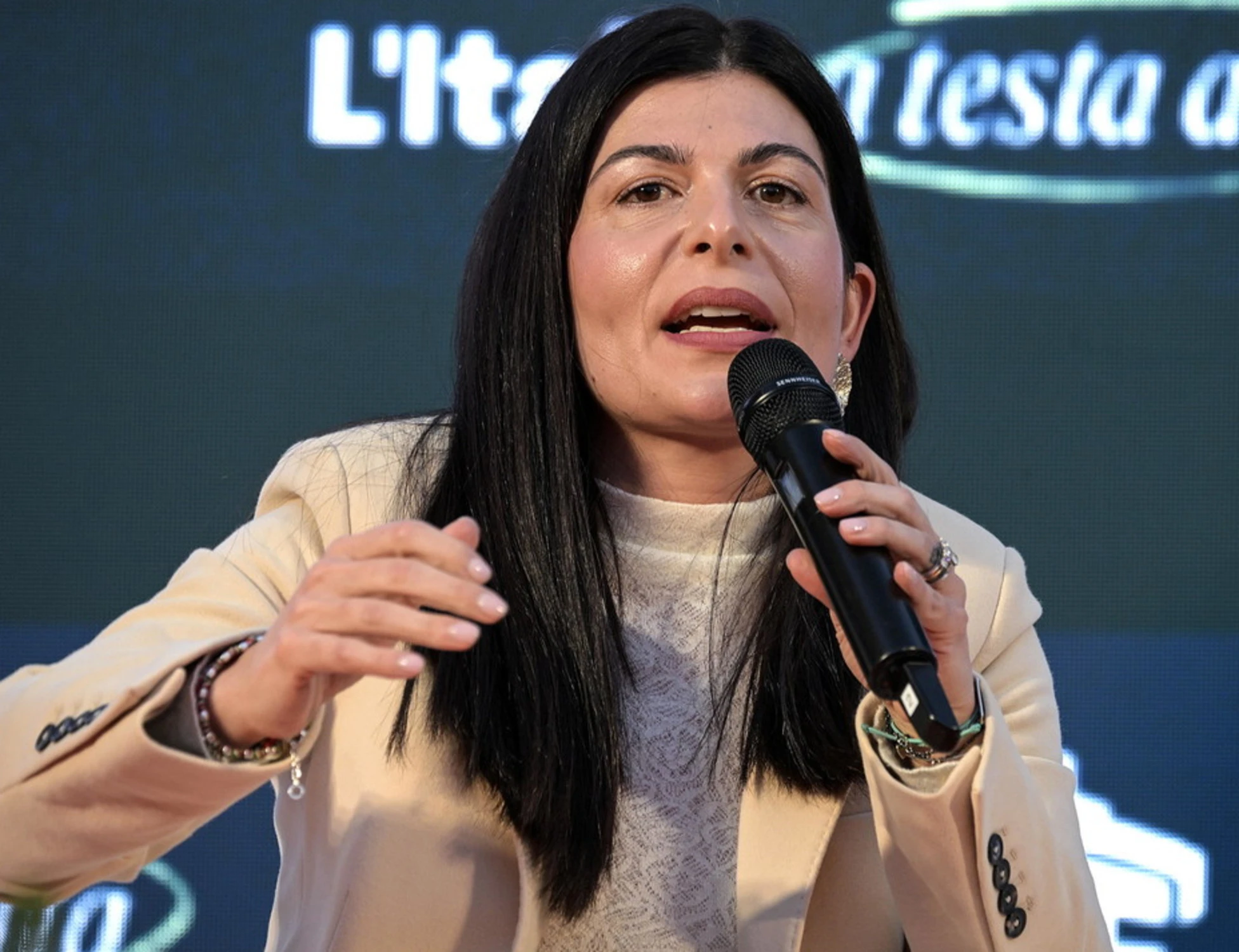 Dossieraggio, Chiara Colosimo: "Traffico organizzato di dati per colpire la destra"