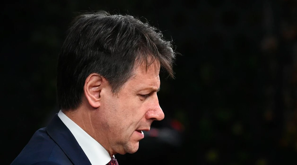 Giuseppe Conte, l'ordine a Luigi Di Maio: "Adesso basta guardare i sondaggi"