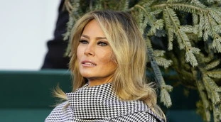 Melania Trump, ma quale Natale? L'audio rubato: "Mi faccio il c*** ma non me ne frega niente", disastro alla Casa Bianca