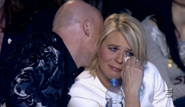 Maria De Fillippi si confessa: "Sono preoccupata per la nuova relazione di mio figlio"