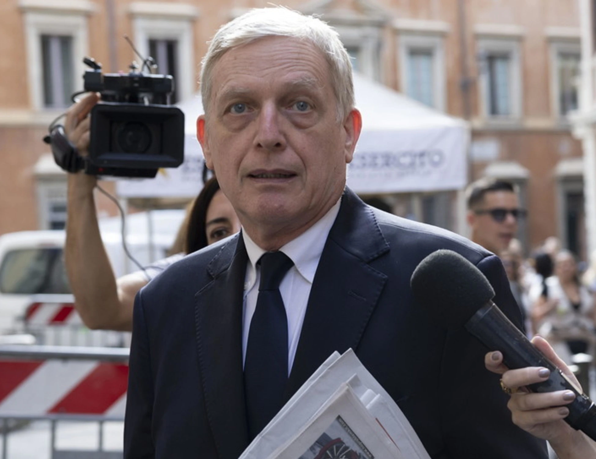 Fiesole, chiude la Festa dell'Unità? Cuperlo affonda Schlein: "Se questo è il Pd..."