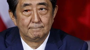Shinzo Abe si dimette da primo ministro: "La mia salute è deteriorata e ho perso molte energie"