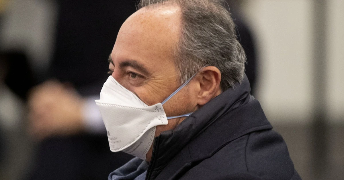 Giulio Gallera, Lorenzo Mottola: il nuovo divertimento? Picchiare l'assessore