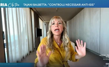L'Aria Che Tira, Sardone umilia Scotto e Pd: "Accogliamoli tutti? Cosa faccio notare"