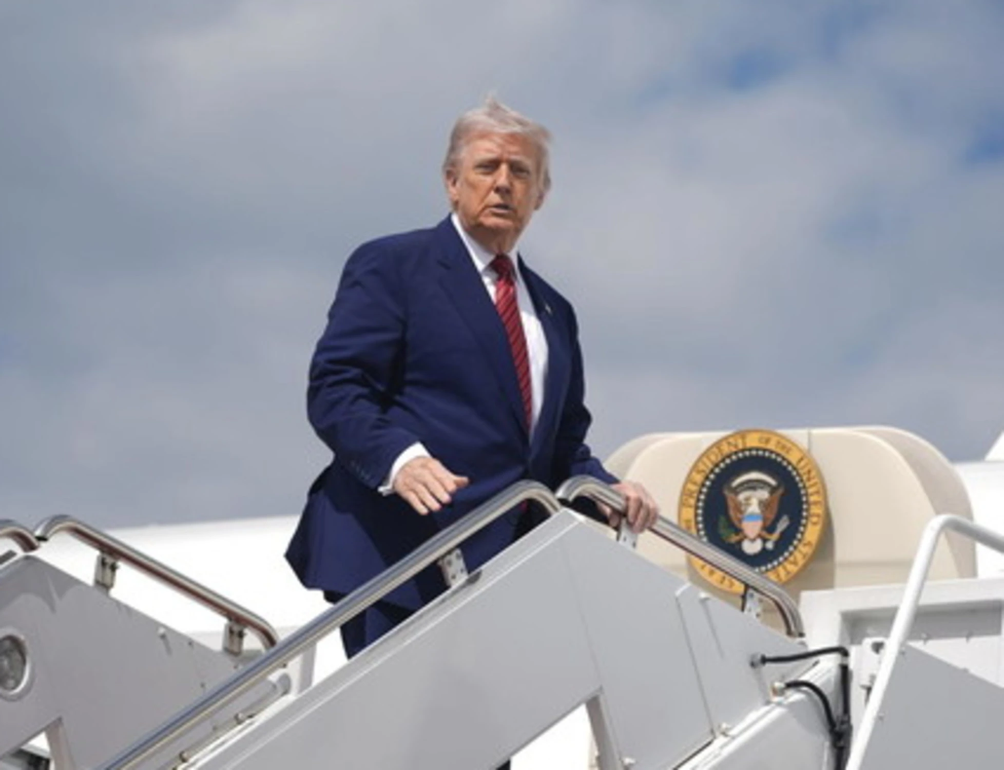 Sondaggio choc, la sinistra condanna a morte Trump