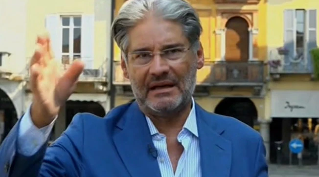 Paolo Del Debbio, avvistamento in via del Vicario: l'indiscrezione, lavora al programma di Salvini e Meloni?