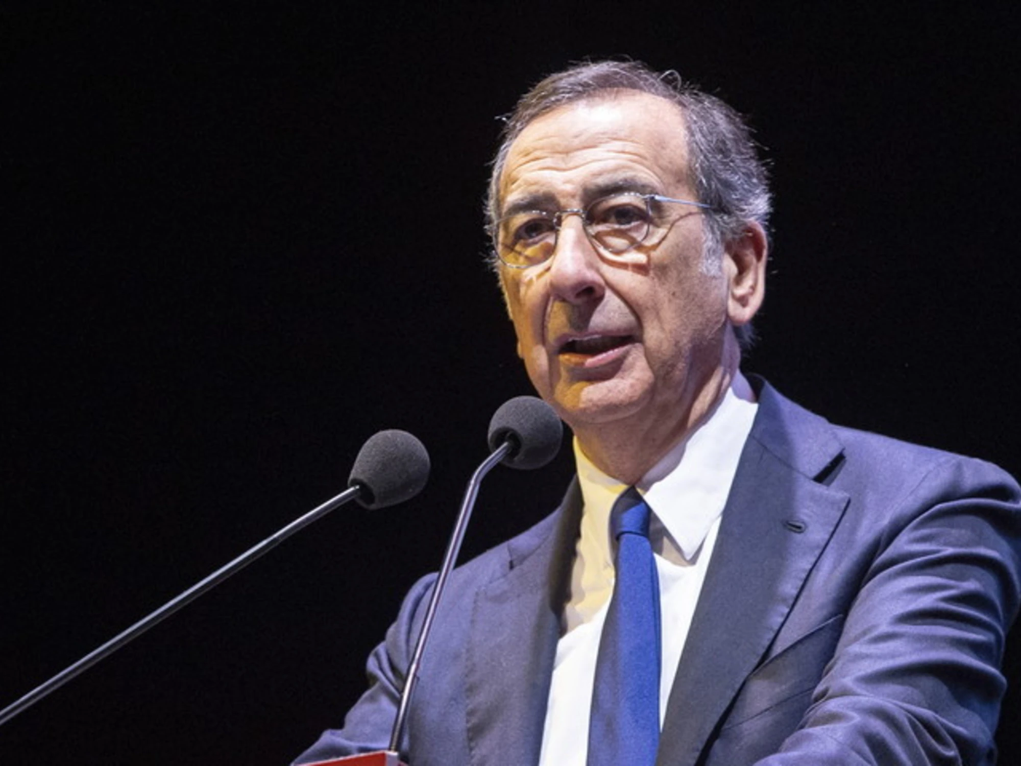 Mancette elettorali e affitti a 650 euro: la sinistra dà i numeri