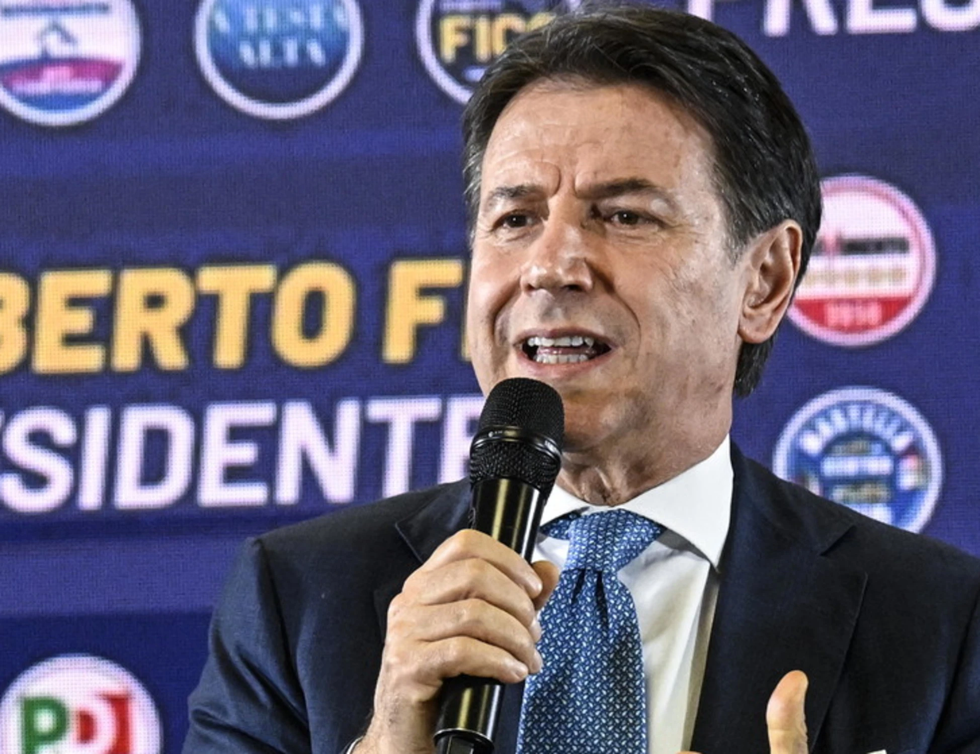 Rosy Bindi, schiaffo a Giuseppe Conte: "Ho provato un moto di fastidio"