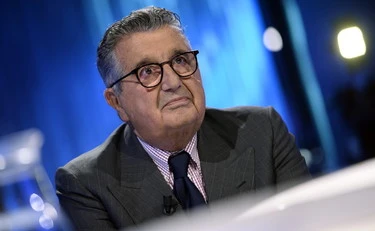 Carlo De Benedetti, l'ingegnere cestina le primarie a sinistra