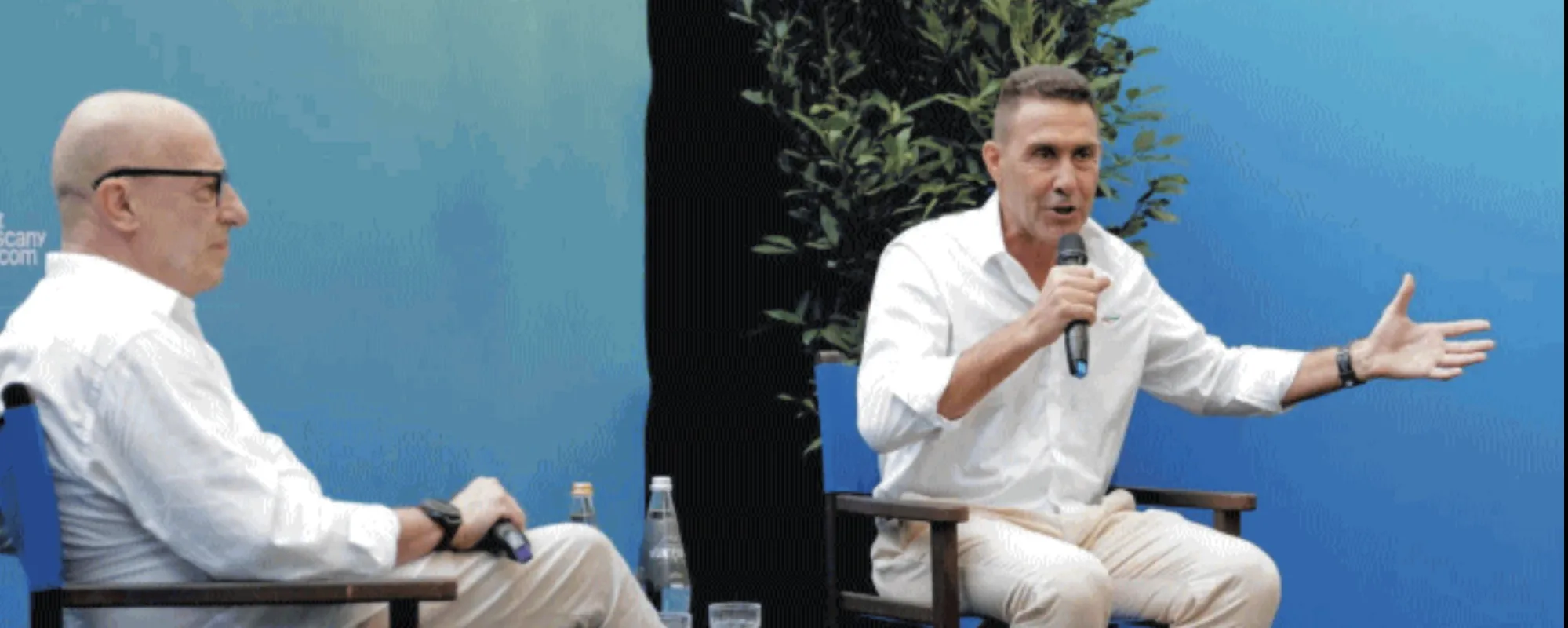 Leggi l'articolo: Il generale che parla come una sibilla
