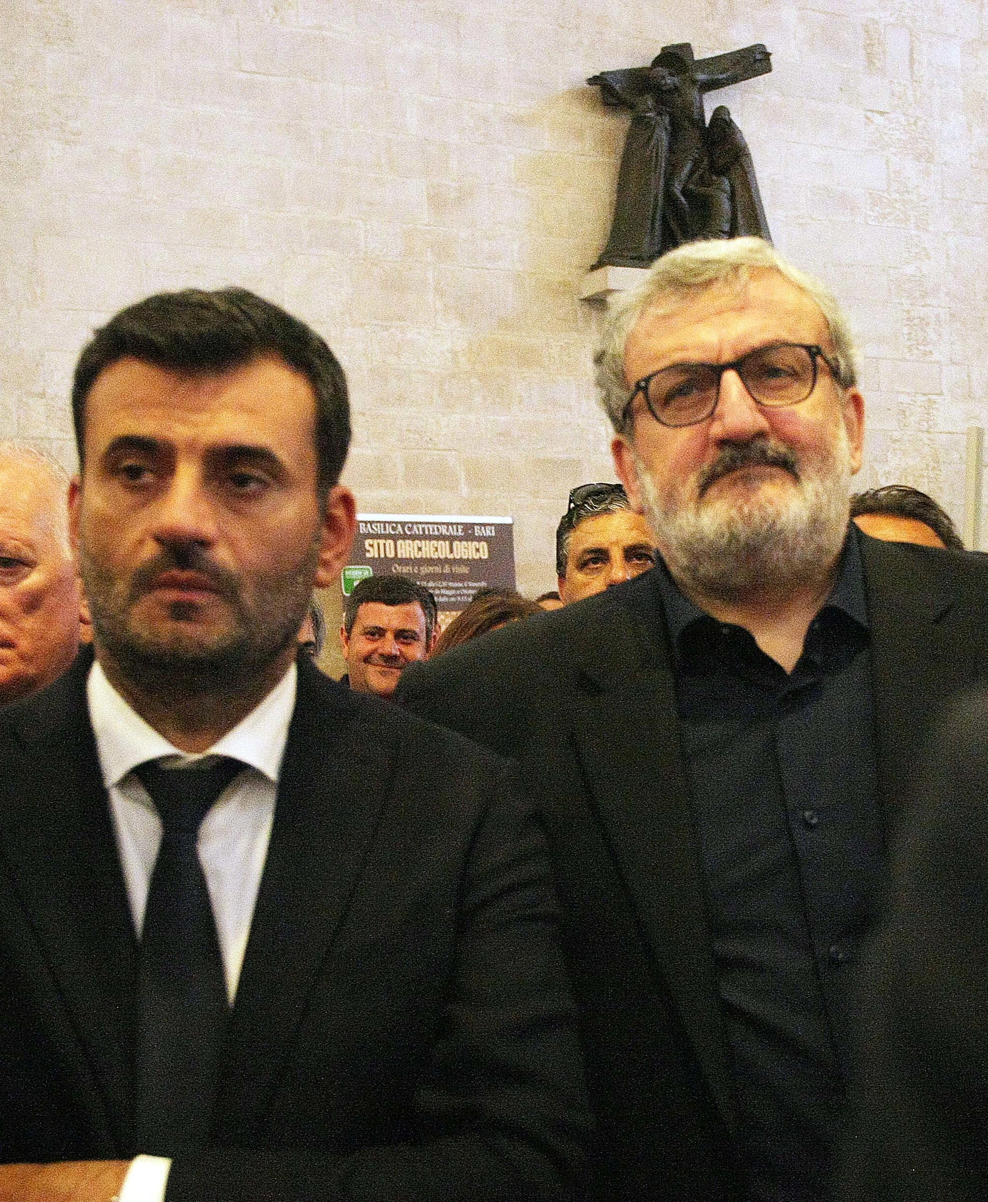 Pd, gelo tra Emiliano e Decaro alla Fiera del Levante: "Mai incrociati"