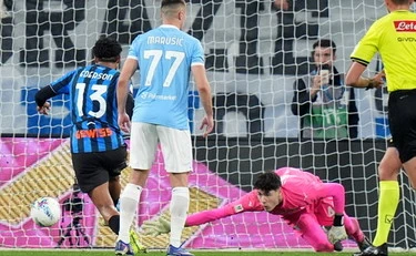 Lazio in finale di Coppa Italia: Motta para 4 rigori, Atalanta ko