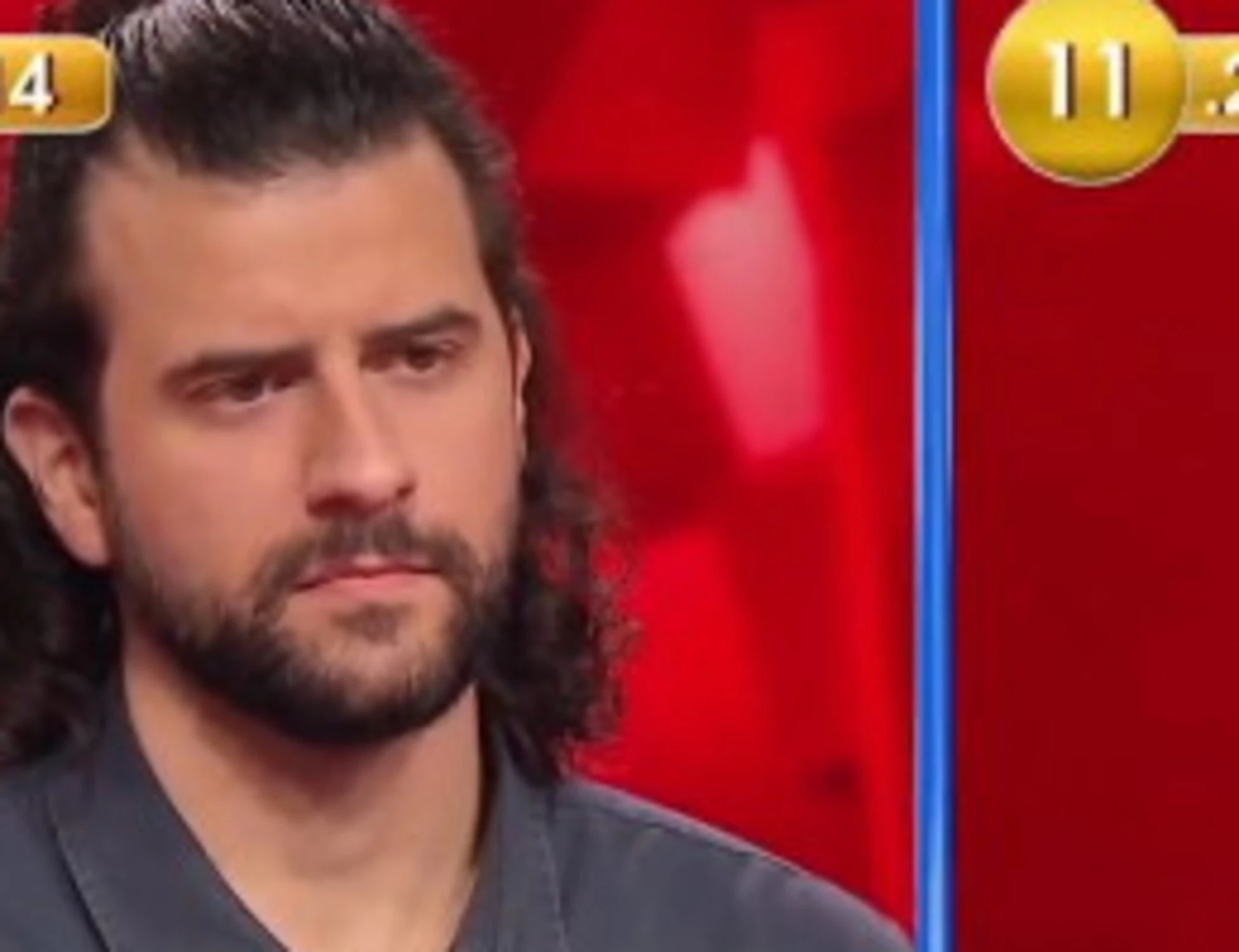 L'Eredità, "quelle d'amore". E lui risponde così: risate in studio