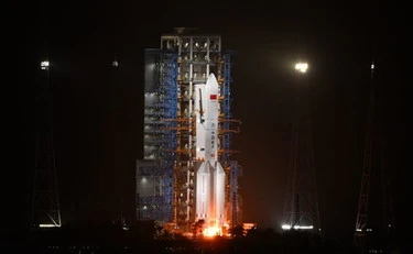 La Cina lancia il razzo Long March-12A Y1, secondo stadio in orbita