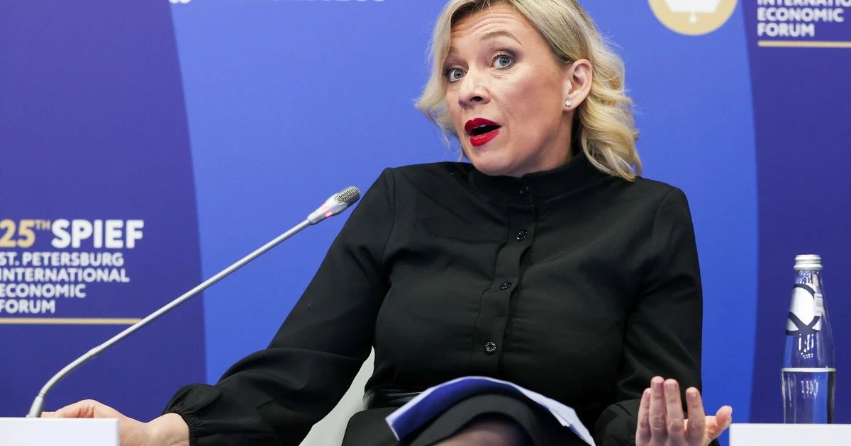 Maria Zakharova contro Macron, "ole-Lukoye atomico": il più umiliante dei paragoni