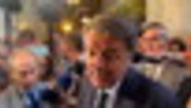 Renzi propone "contratto alla tedesca" contro divisioni centrosinistra