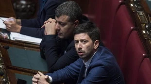 Arturo Scotto, il braccio destro di Speranza contro Salvini: "Sputnik? Sembra Totò che vuole vendere la fontana di Trevi"