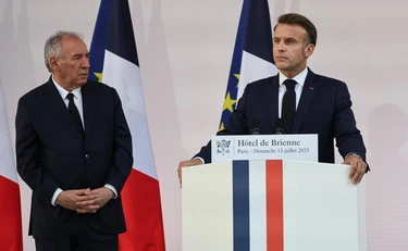 https://media.liberoquotidiano.it/KH2lOjHxFoAFJGUYjO9DPrlhRO7FEde4XooSuyPeOdo/width:800/quality:90/aW1hZ2VzLzIwMjUvMDkvMDIvMDg1NjQ4MjU1LTJiODFhN2RhLWYwYTUtNDgyYi1iYTZjLTBhN2FjODRlNzQyMi5qcGc.webp