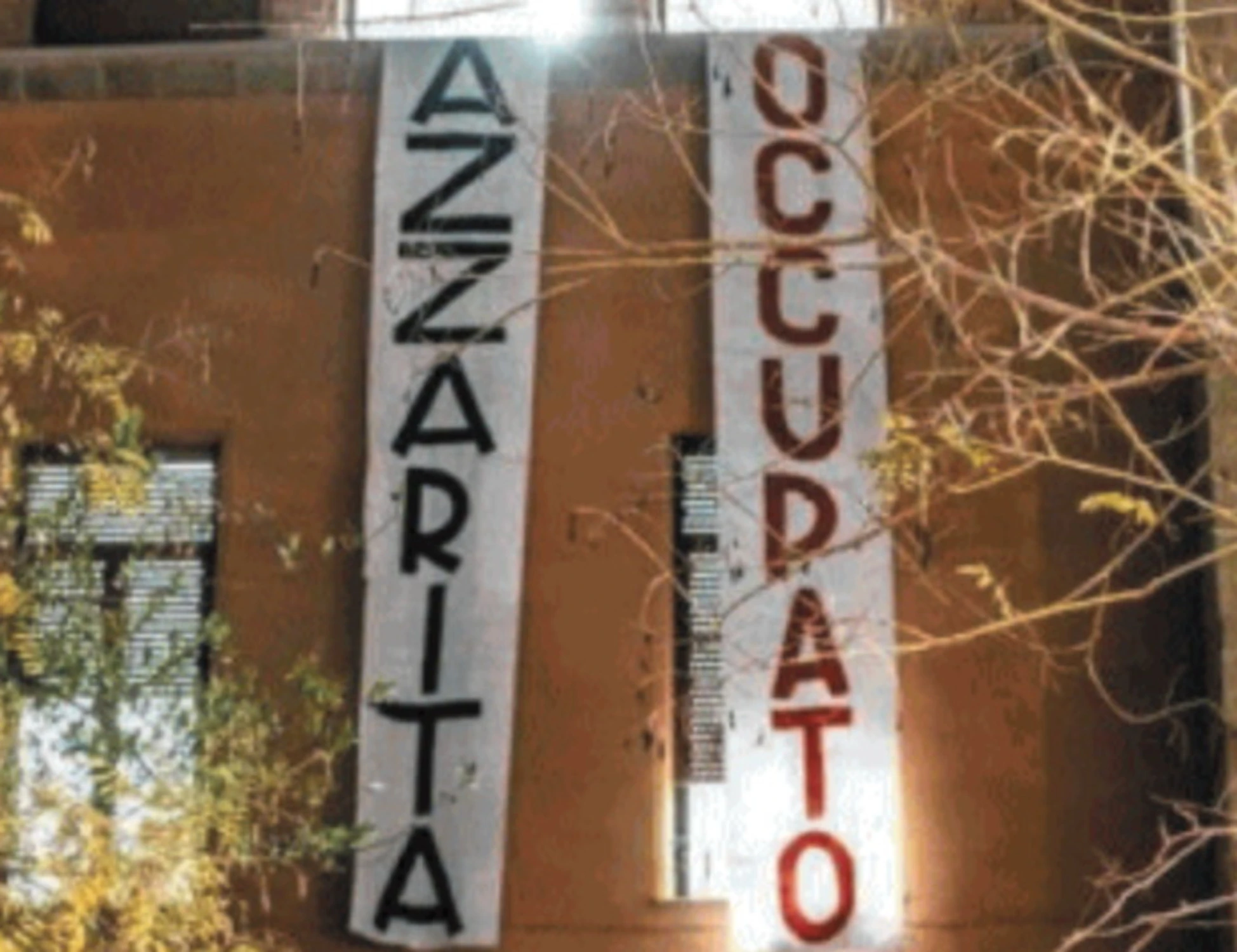 Roma, il liceo occupato diventa una discoteca a pagamento: è bufera