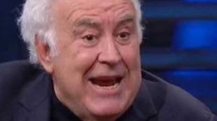 Michele Santoro sbotta: "Dico una cosa scomoda, Bersani si arrabbierà"