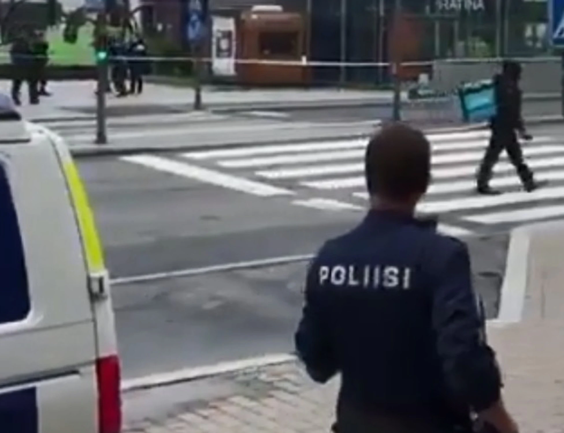 Finlandia, attacco con coltello in un mall: chi è stato arrestato