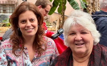 Ilaria Salis e la figlia di Che Guevara: cartoline sconcertanti da Cuba