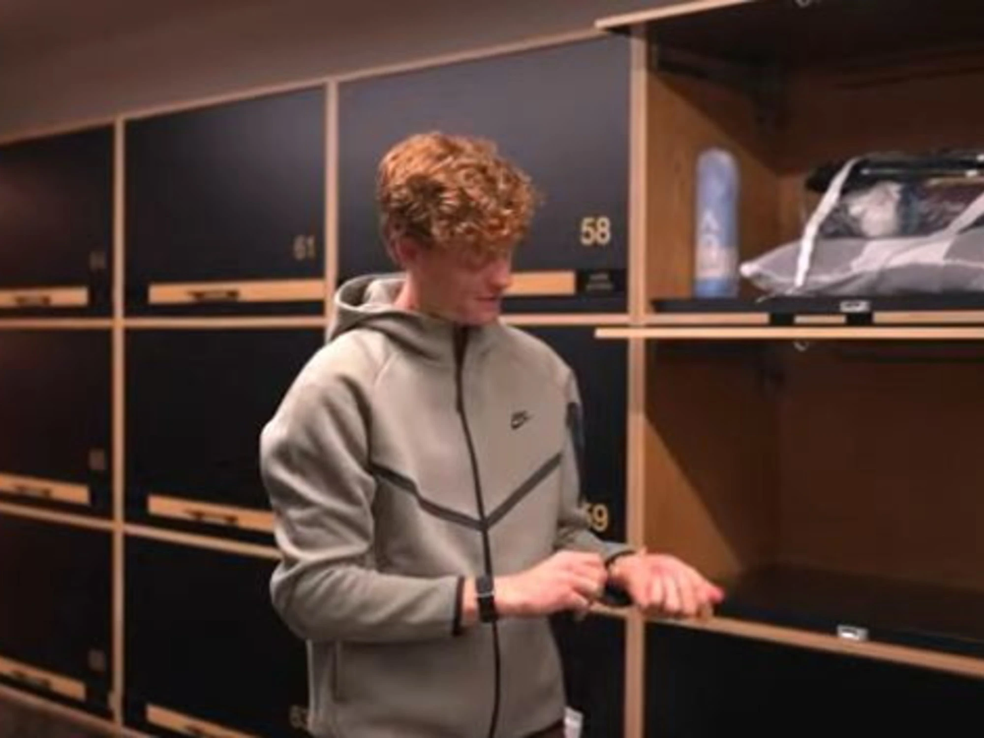 Jannik Sinner, un clamoroso video dallo spogliatoio: cosa svela