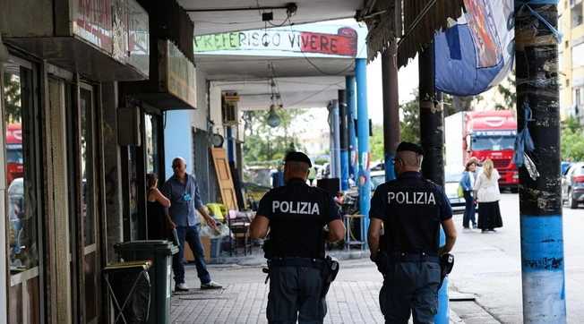 Caivano, denunciati 10 genitori di bimbi Sinti: pugno di ferro del governo