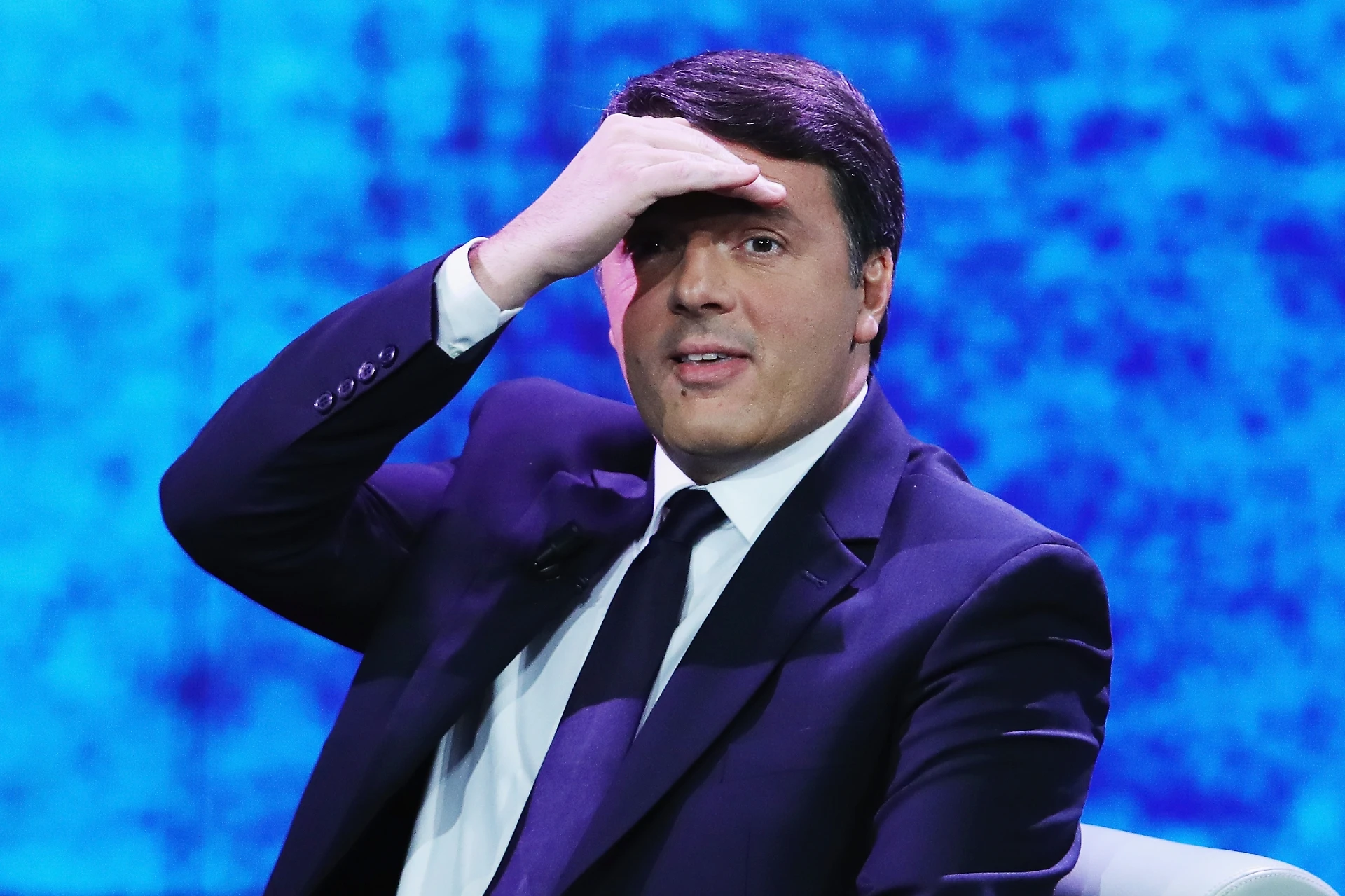Sondaggio Ipsos, il Pd e Renzi ai minimi storici. M5s, tornado Berlusconi sul centrodestra