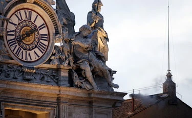 Conclave, "la fumata non prima delle 19"
