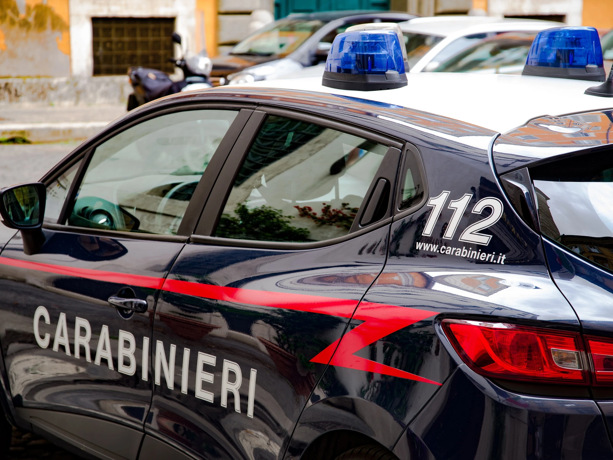 Arrestato 26 enne di Castellammare di Stabia per violenza e sequestro di una giovane conosciuta sui social