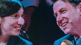 Elly Schlein cambia idea: in piazza con Conte, la svolta grillina