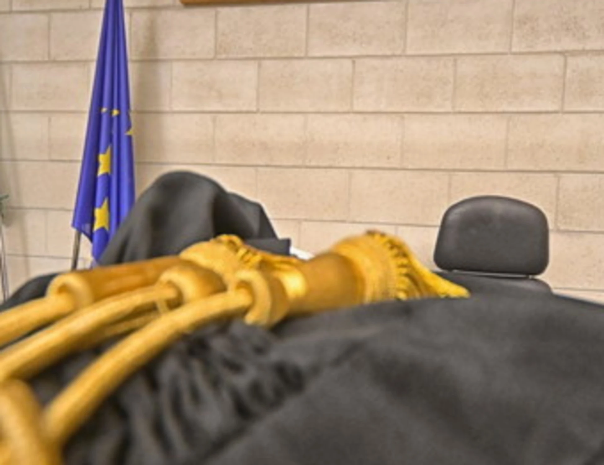 Referendum, l'orrore in chat delle toghe del "No": "Grandissimi cornuti", "Sparategli"