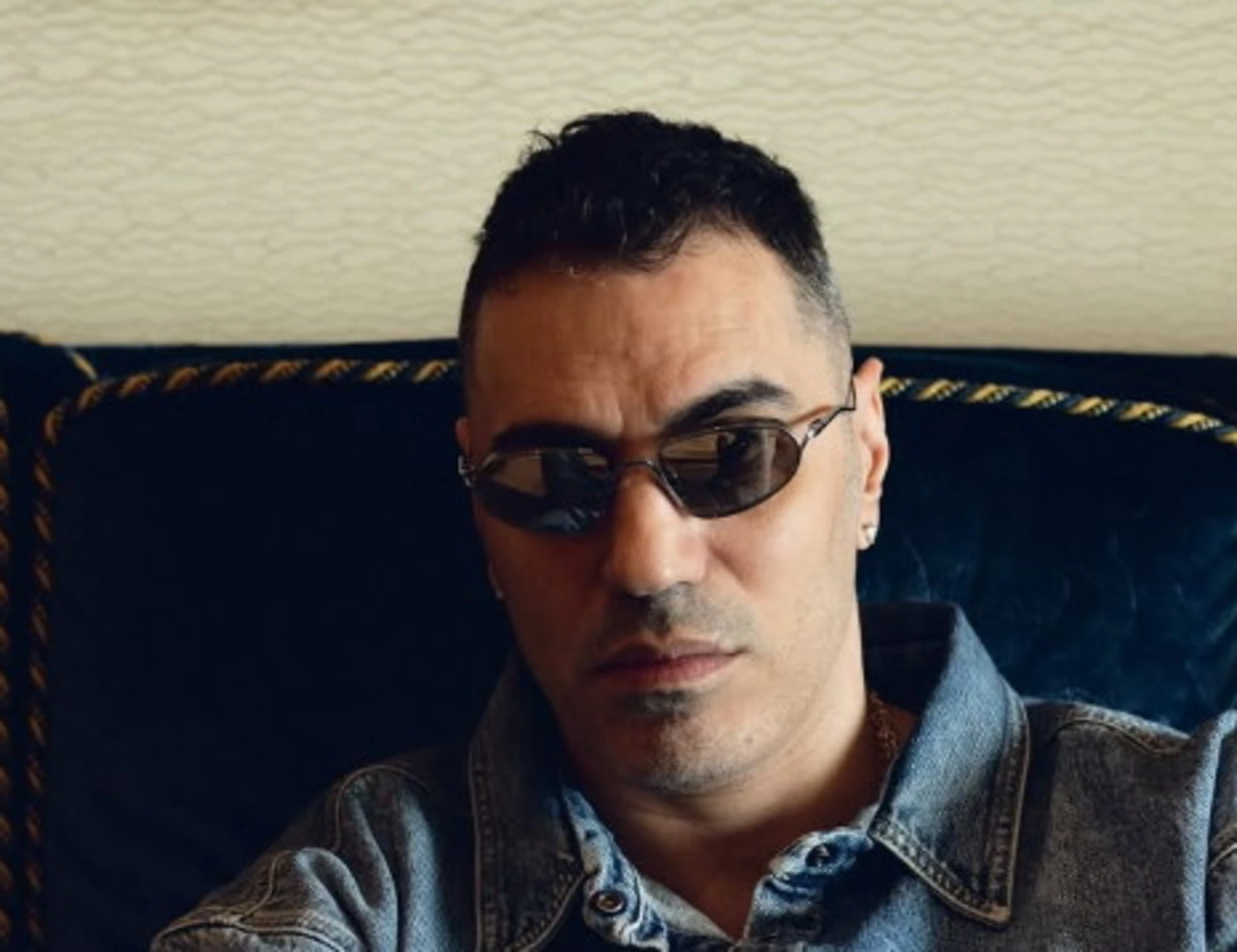 Marracash, "salta la laurea ad honorem". Cortocircuito a sinistra