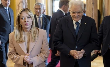 Giorgia Meloni dopo Santanchè, al premier il ministero del Turismo ad interim: la firma di Mattarella