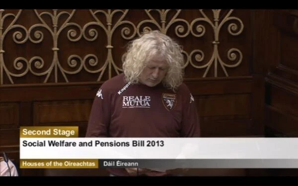 Il deputato irlandese alla Camera con la maglia del Toro